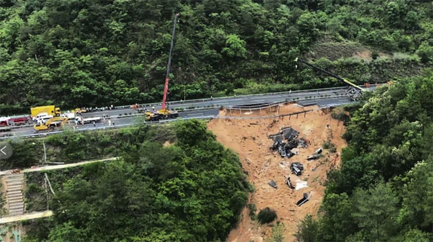 Uzbekistan's Foreign Minister conveys condolences for victims of torrential rains in China and Brazil