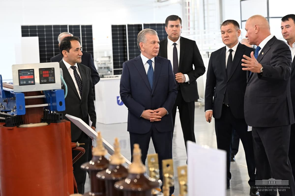 Prezident Qoraqalpog‘istonga tashrifini sanoat salohiyati bilan tanishishdan boshladi 