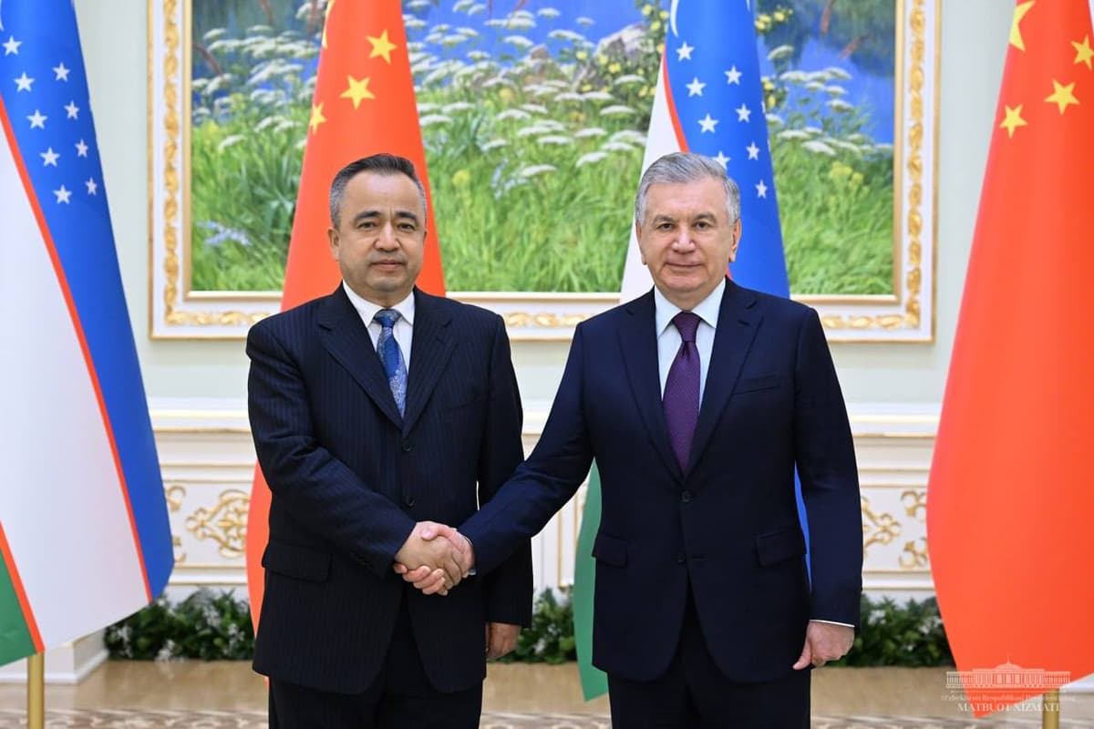 Mirziyoyev Xitoyning Shinjon-Uyg‘ur avtonom regioni xalq hukumati raisi bilan uchrashdi 