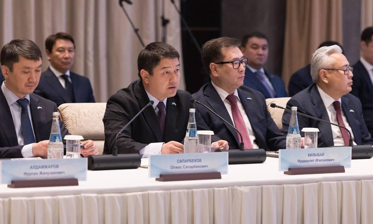 Kazakhstan proposes duty-free trade zone on border with Uzbekistan