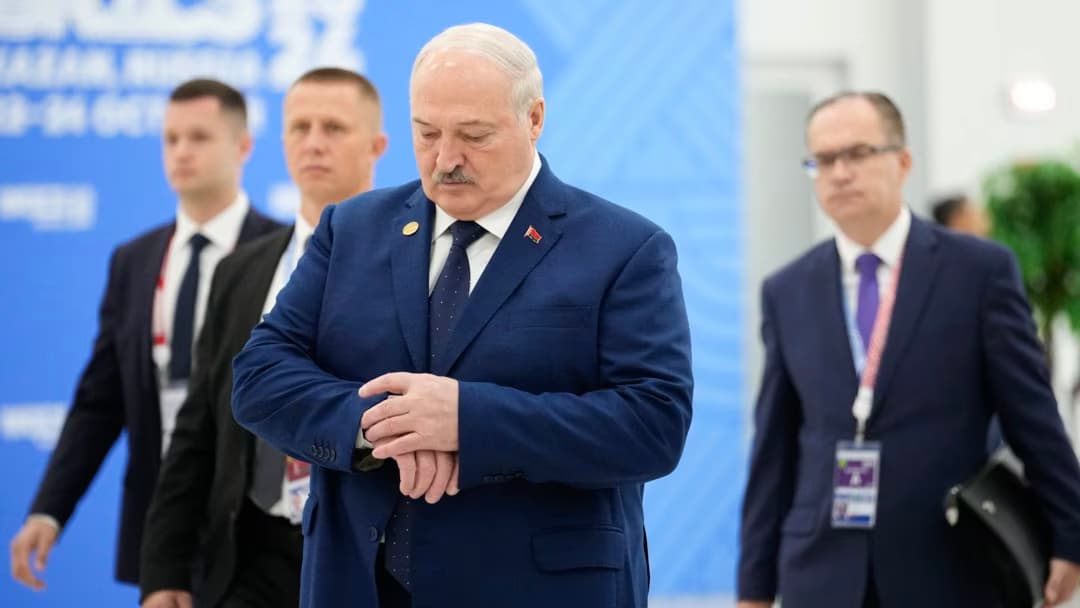 В Совбезе Беларуси заявили, что у Лукашенко есть свой «ядерный чемоданчик» 
