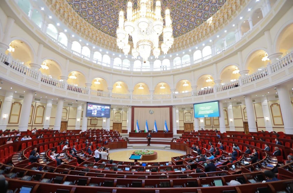 Majlislarda uzrli sabablarsiz qatnashmagan deputatlar vakolati muddatidan ilgari tugatilishi mumkin