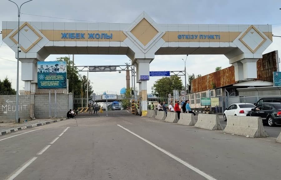 Uzbekistan and Kazakhstan consider border crossing using national ID cards