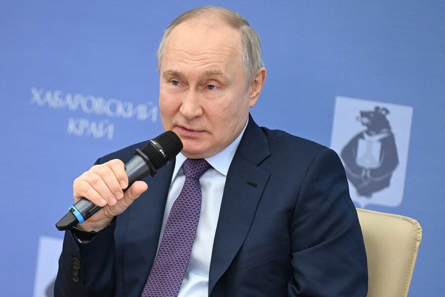 «Ahmoqlar, hammasi allaqachon tugagan bo‘lardi» - Putin Ukraina hukumati haqida
