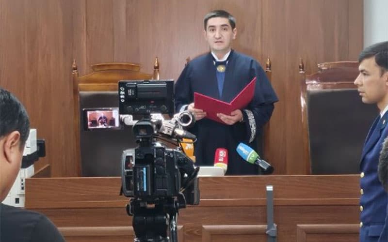 Toshkentda voyaga yetmagan qizga shilqimlik qilgan yigitga sud hukmi o‘qildi