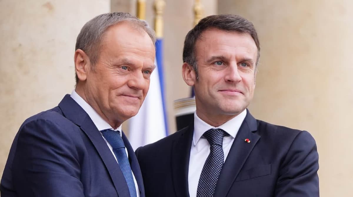 Makron Tusk bilan Ukrainaga urushdan keyin tinchlikparvarlarni yuborishni muhokama qiladi