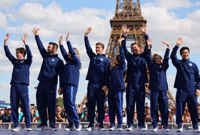 Amerikalik sportchilarga Pekin Olimpiadasi oltin medali Parijda topshirildi