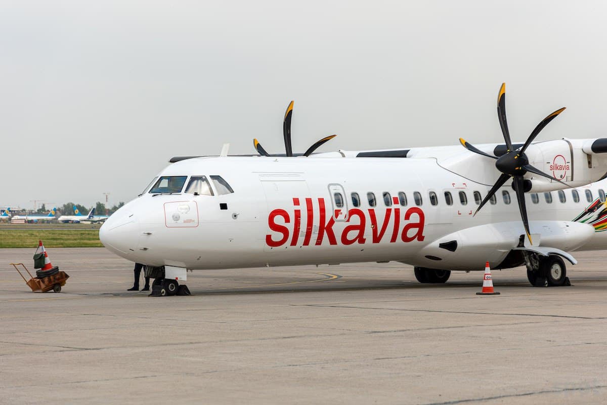 Silk Avia plane en route Tashkent – Termez lands in Karshi due to a dust storm