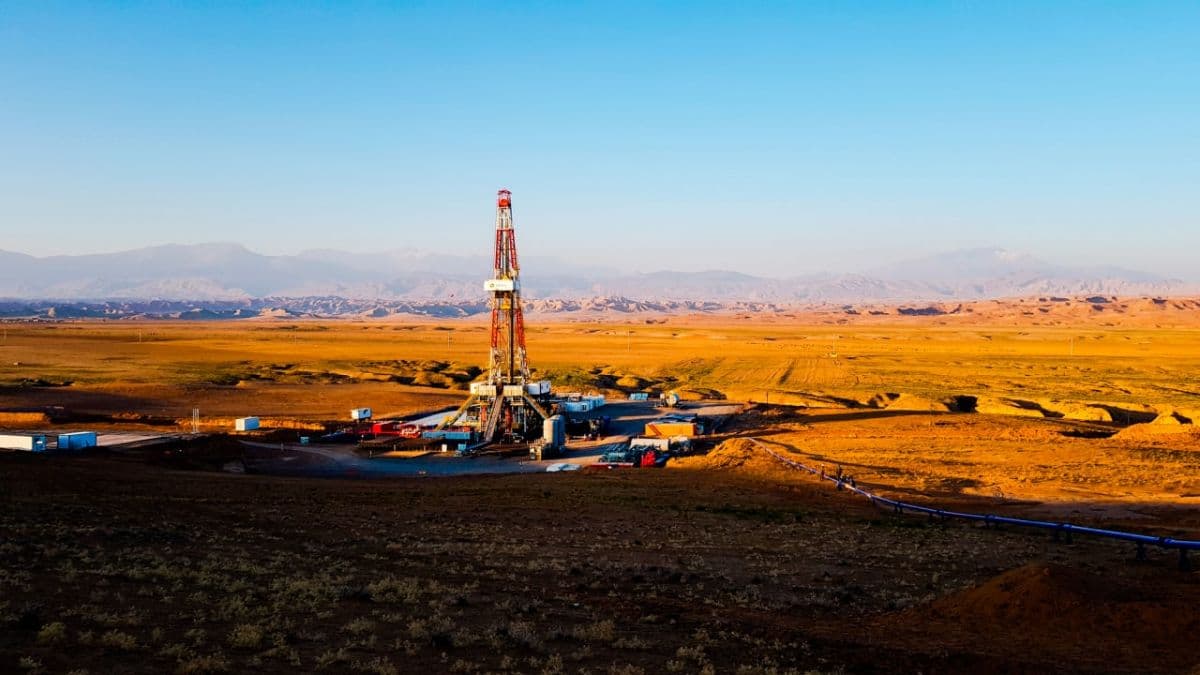 Газ ва нефт қазиб олиш ҳамда бензин ишлаб чиқариш сезиларли камайди