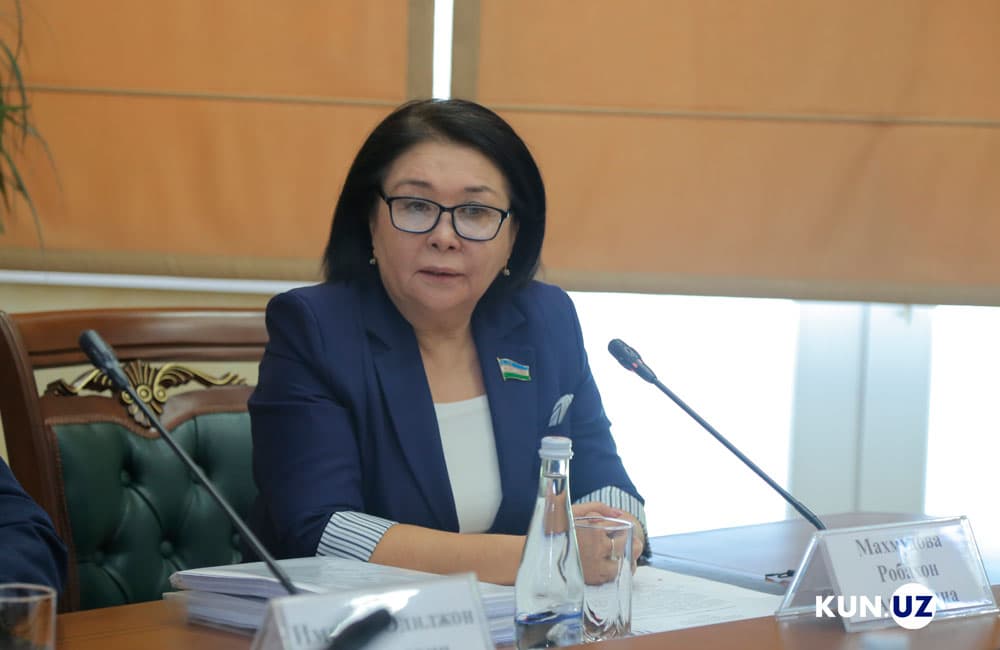 В партии «Адолат» предложили пожизненно лишать прав за превышение скорости 