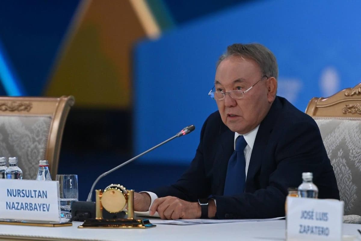 Нурсултон Назарбоев дунё ядровий фалокатга ҳар қачонгидан ҳам яқинроқ эканини айтди 