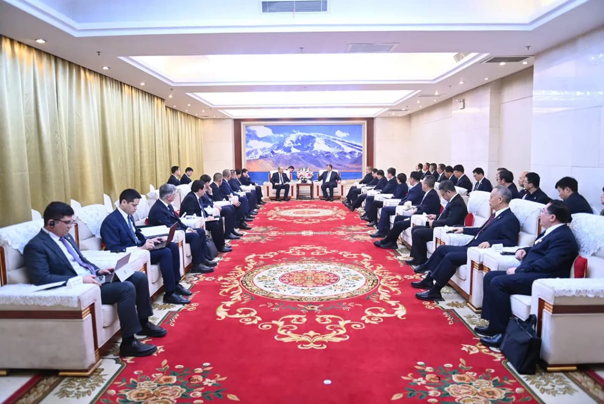 Abdulla Aripov visits city of Kashgar
