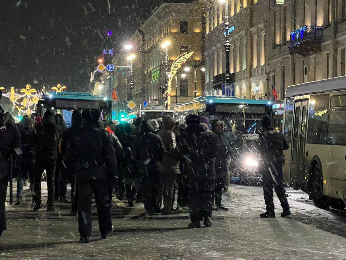 Около 3 тысяч мигрантов задержаны в новогоднюю ночь
