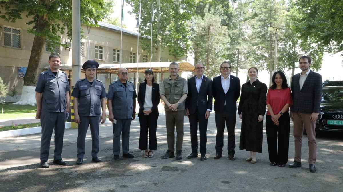 Ambassadors of Great Britain, EU and USA visit Tashkent regional prison