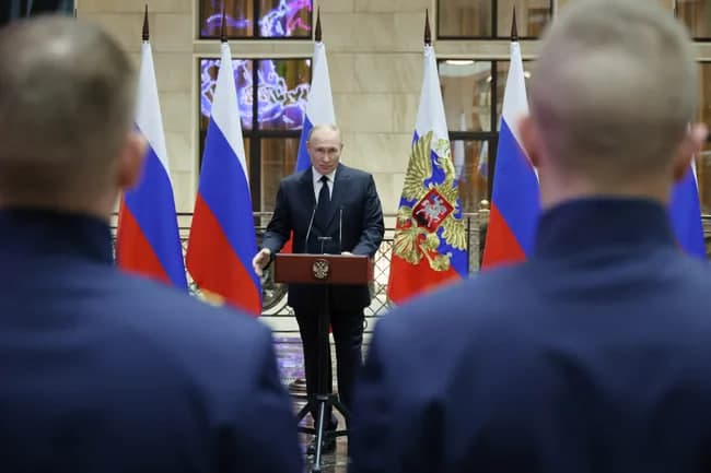 NYT: Putin G‘arbga Ukrainada sulh tuzishga tayyorligini bildirmoqda