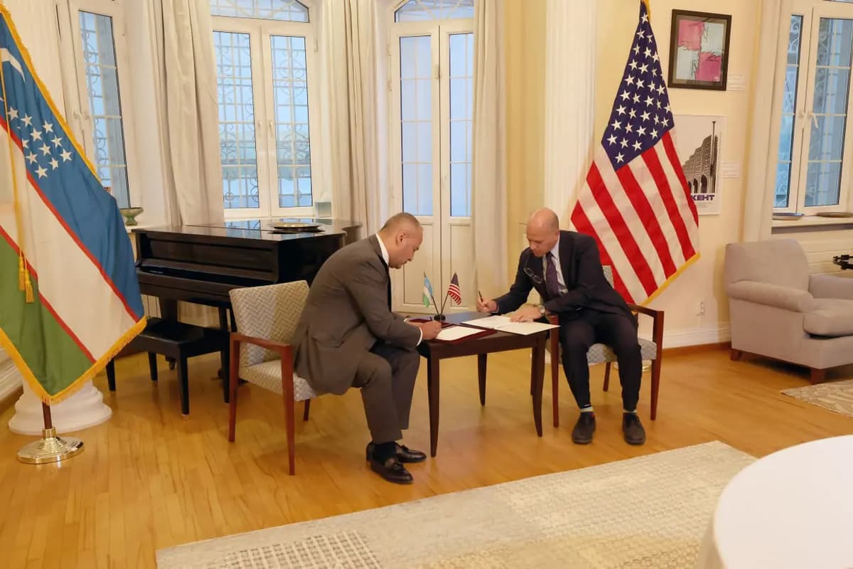 Узбекистан и США подписали меморандум в области критически важных минералов