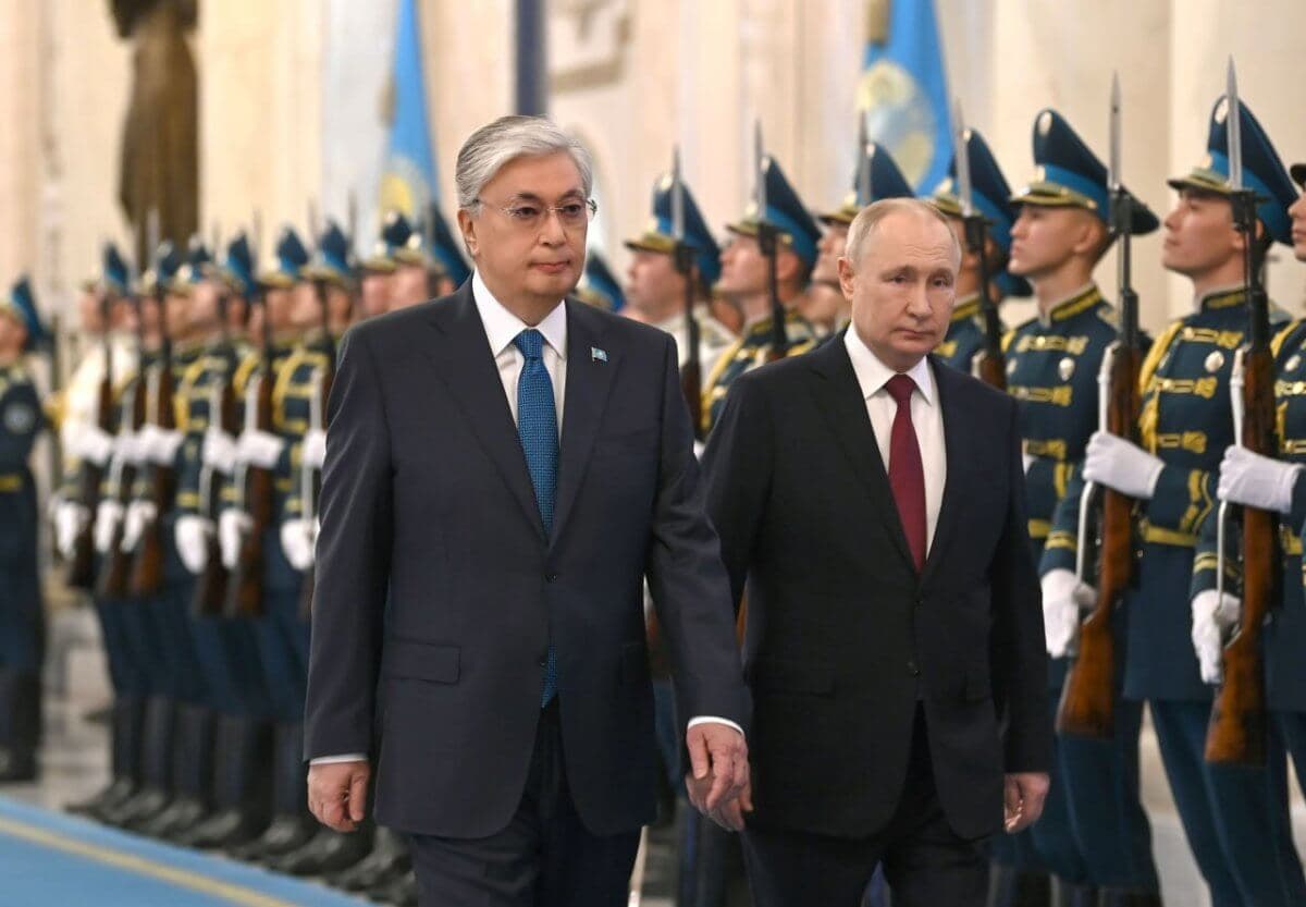 Путиннинг Қозоғистонга ташрифи: томонлар нималар ҳақида келишиб олди 