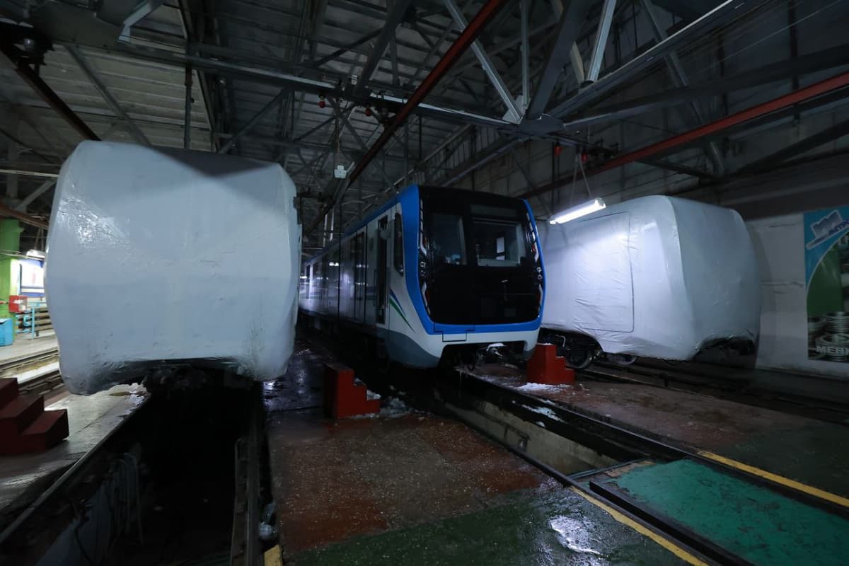 Тошкент метросига янги поездлар олиб келинди