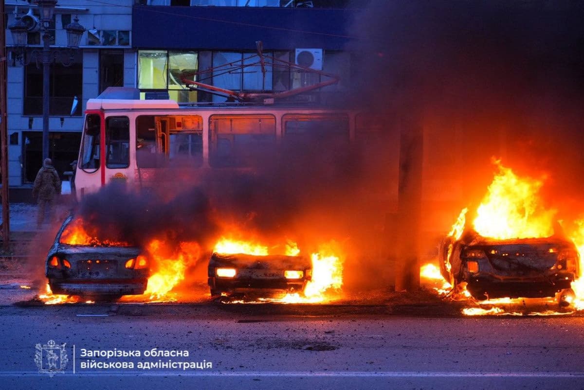 Zaporijjya o‘qqa tutilishi oqibatida 13 kishi halok bo‘ldi