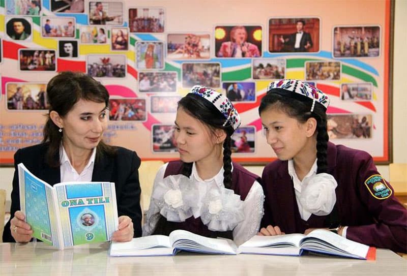 Presidential decree: Native language and history teachers will be paid an additional bonus