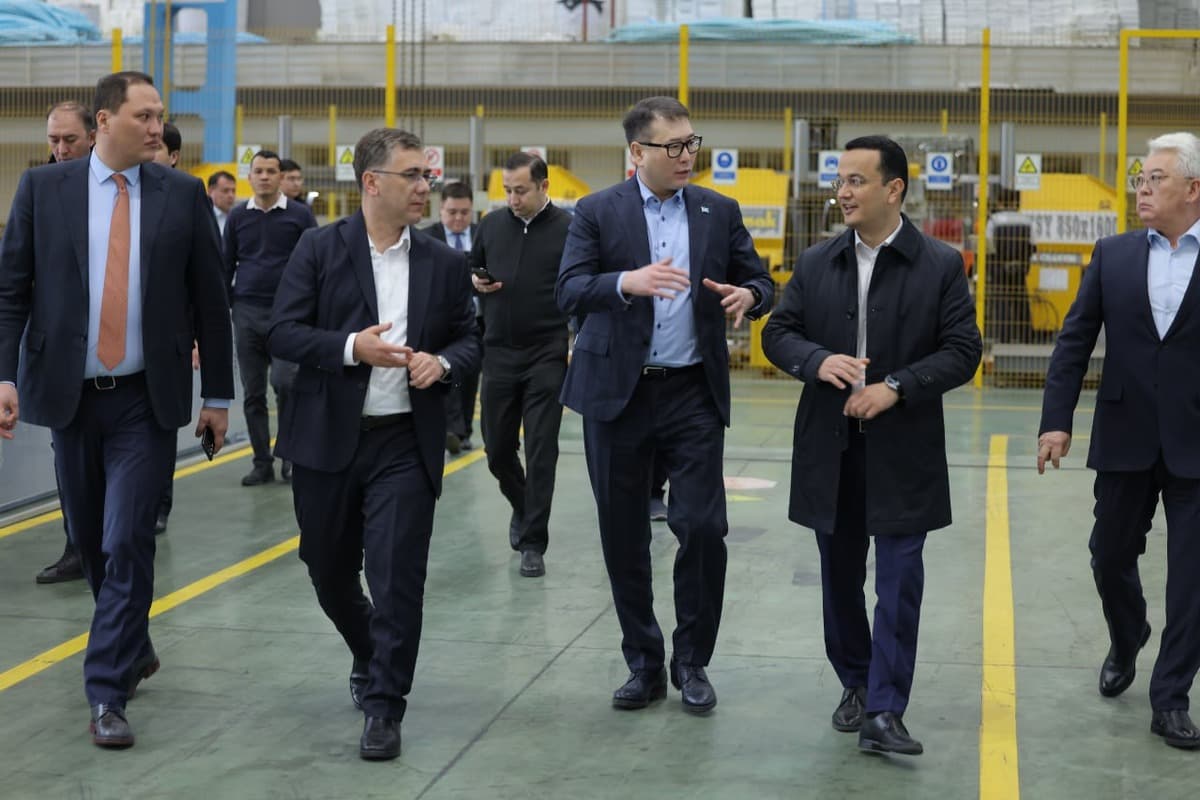 Uzbek-Kazakh working group to formed to eliminate trade barriers