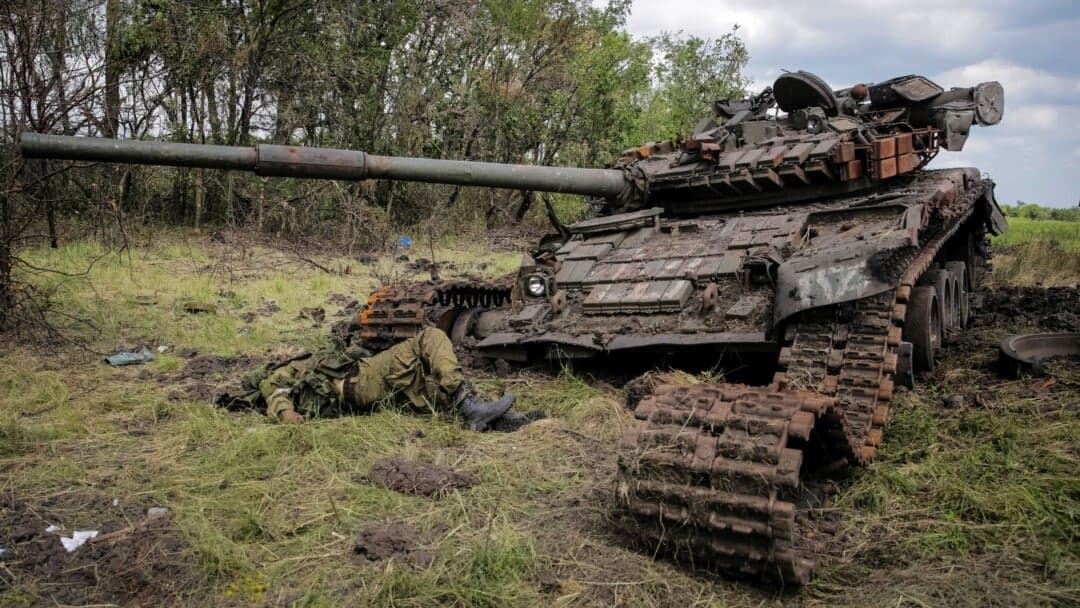 Журналистлар Украинада 49 минг россиялик ҳарбий ҳалок бўлганини тасдиқлади