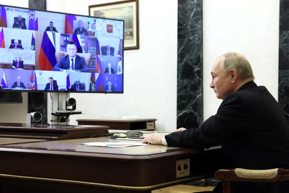 Bloomberg: Путиннинг атрофидагилар Украинанинг «Крокус»даги терактга алоқадорлигига ишонмаяпти