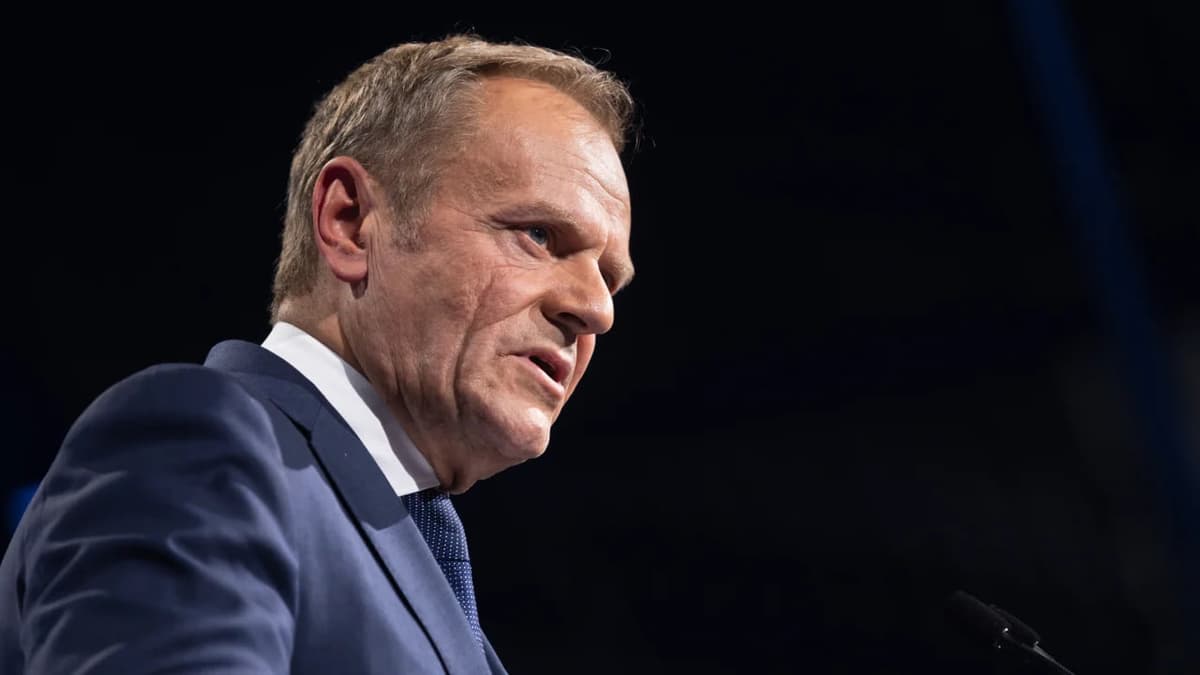 Tusk Ukrainada o‘t ochishni to‘xtatish sanasi haqida AQShdan deklaratsiya kutmoqda