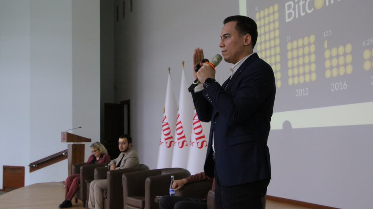 Singapur menejmentni rivojlantirish institutida HBS akademiyasi kurslari tashkil etiladi
