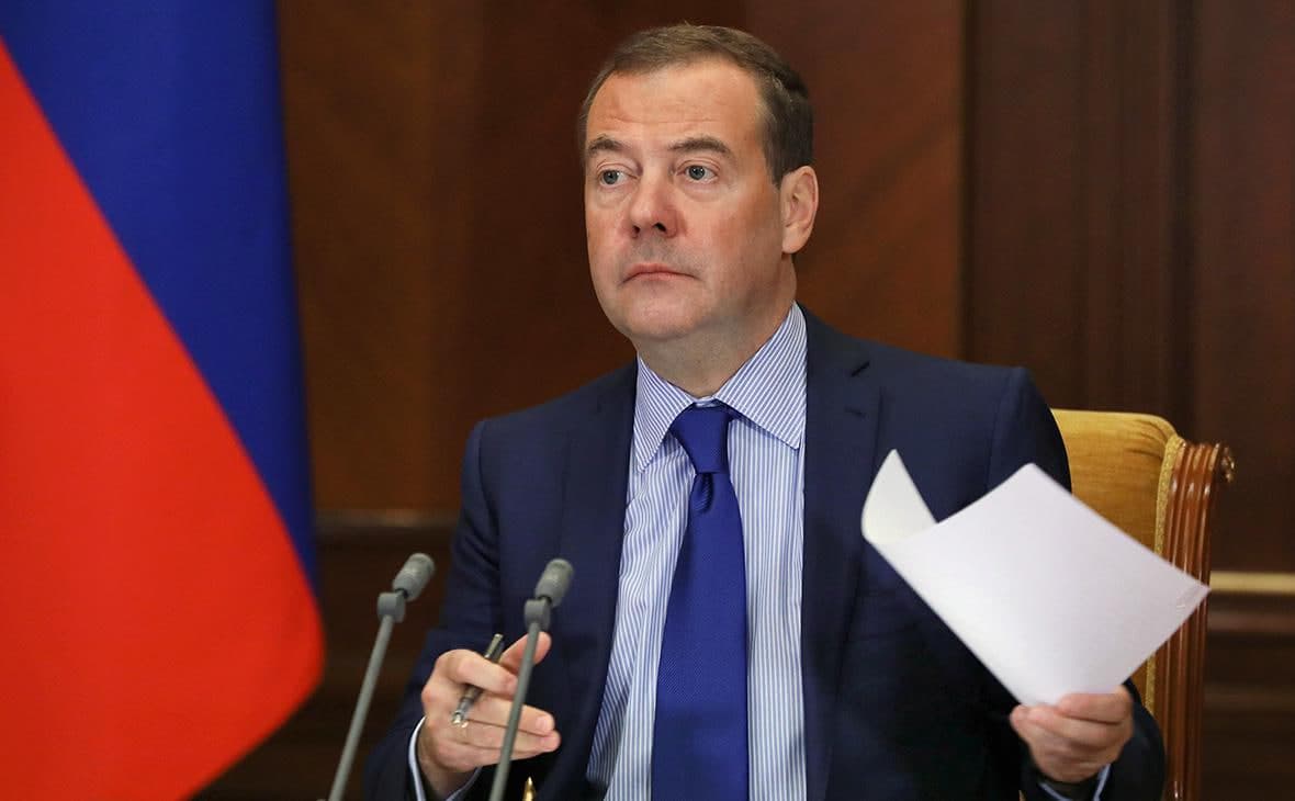 Medvedev yana Ukrainada yadro qurolidan foydalanish bilan tahdid qildi