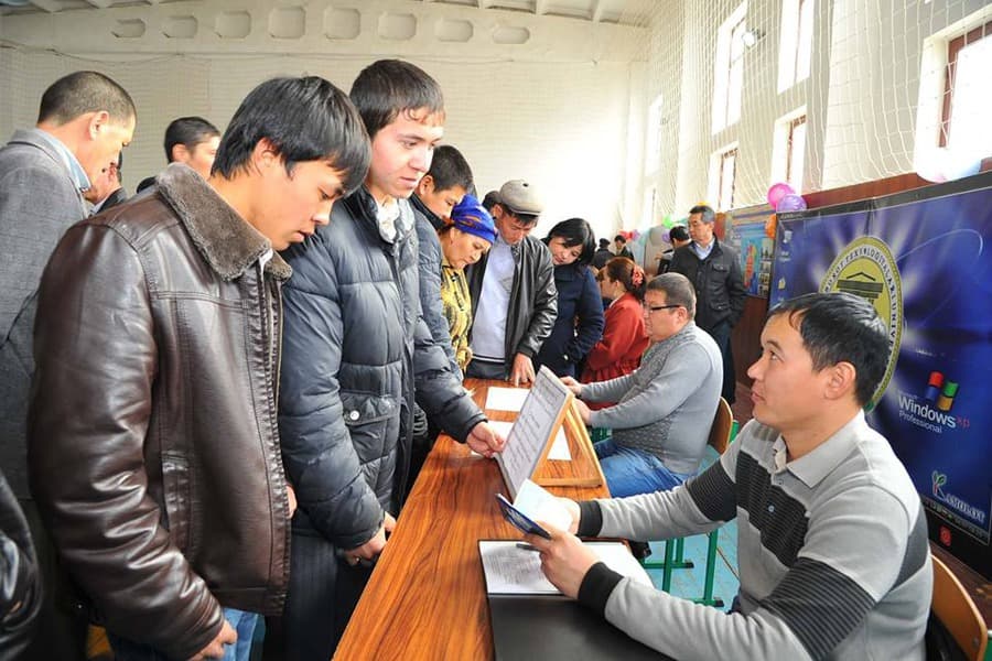Uzbekistan eases license capital requirements for private employment agencies