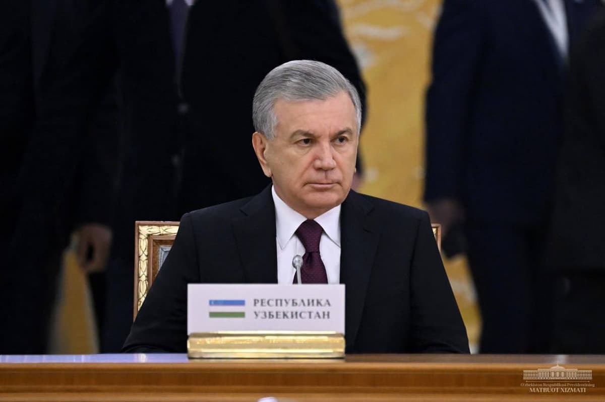 Shavkat Mirziyoyev takes part in informal CIS summit