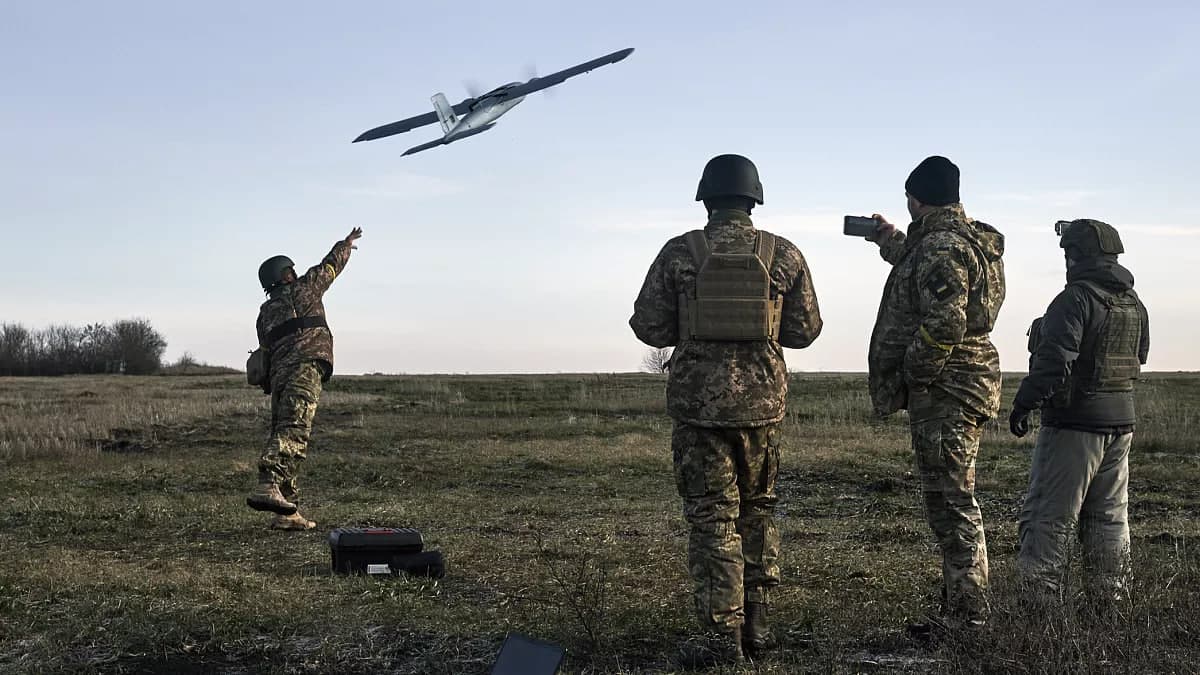НАТО Украинага бир миллионта дрон етказиб беради