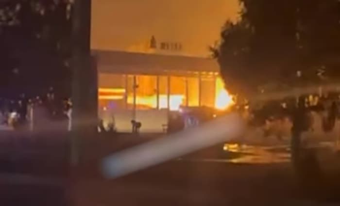 В Самарканде произошел пожар на газозаправочной станции