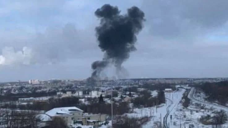 Rossiyaning Oryol shahrida dronlar neft omboriga hujum qildi