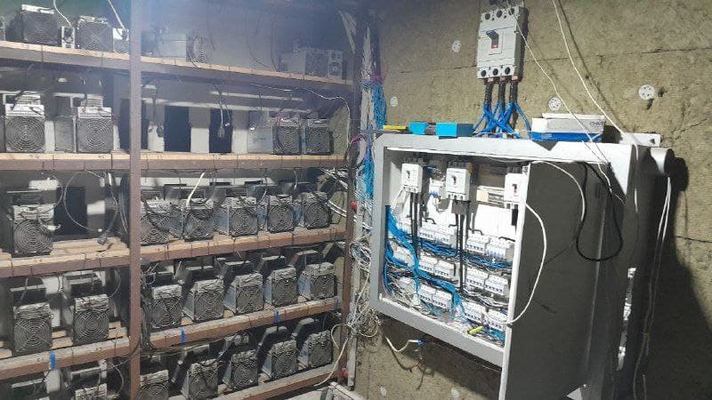 1,8 mlrd so‘mlik elektrdan noqonuniy foydalangan mayning bilan shug‘ullanuvchi shaxs ushlandi