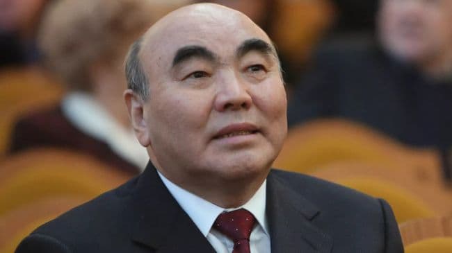 Umrimning oxirida yaxshi nomimni tiklashni xohlayman - Asqar Akayev