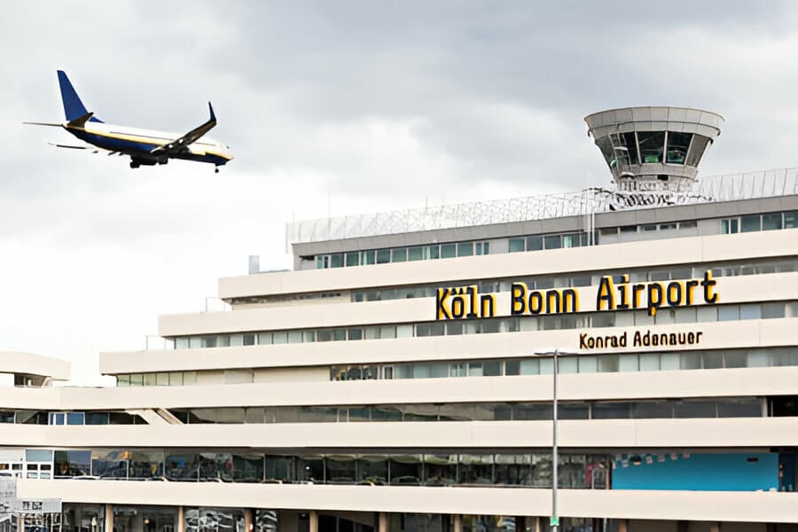 Ekofaollar Kyoln/Bonn aeroporti ishini to‘xtatib qo‘ydi