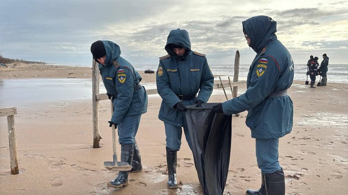 Анапа яқинида мазут билан ифлосланиш майдони деярли 50 кмга ошди
