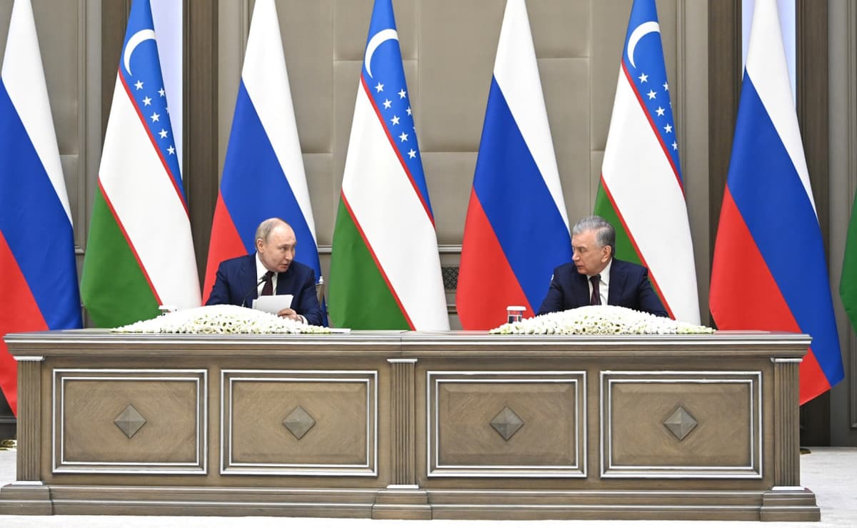 Путин заявил, что Россия построит две электростанции на озерах Узбекистана