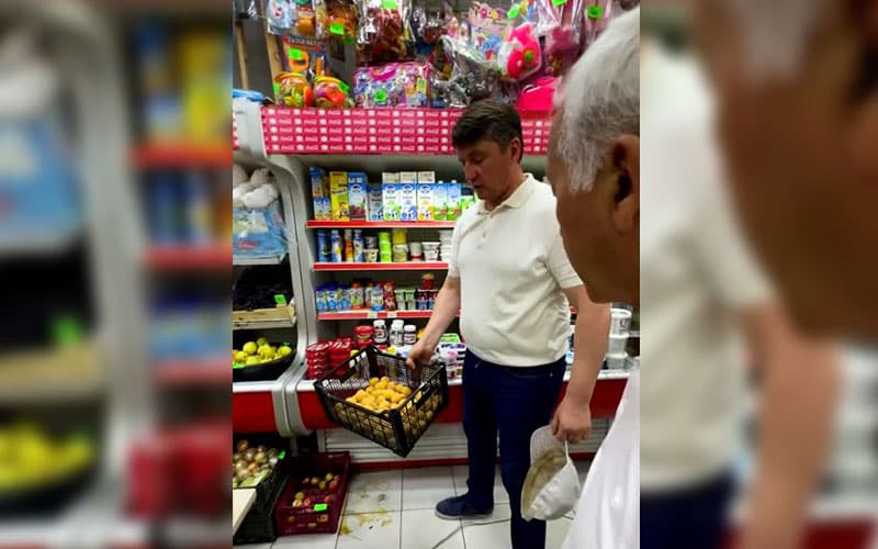 Хоким Ташкента возмутился качеством продуктов в магазине на Юнусабаде