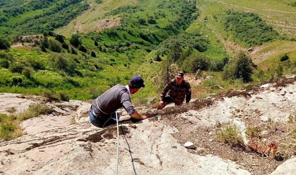 Citizens lost in mountains rescued in Bostanlyk