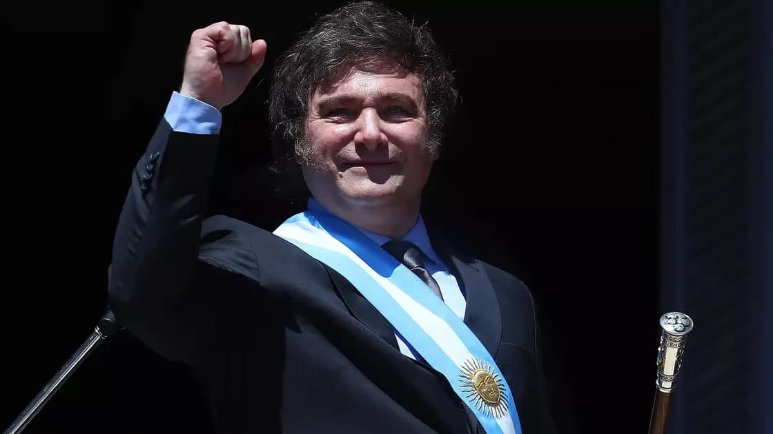 Xaviyer Miley Argentina prezidenti vazifasini bajarishga kirishdi