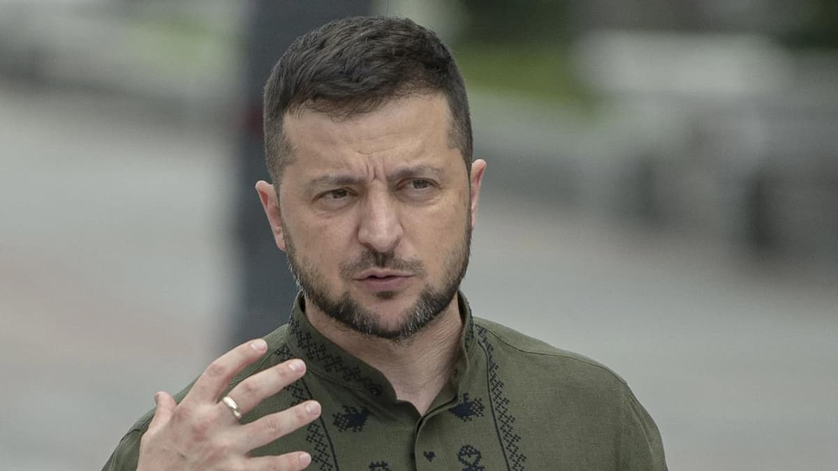 Zelenskiy AQShning harbiy yordamini qarz deb tan olishdan bosh tortdi