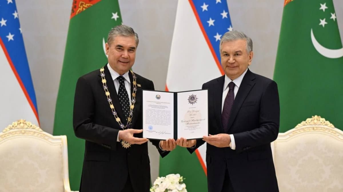 Shavkat Mirziyoyev honors Gurbanguly Berdimuhamedov with “Order of Highest Friendship”