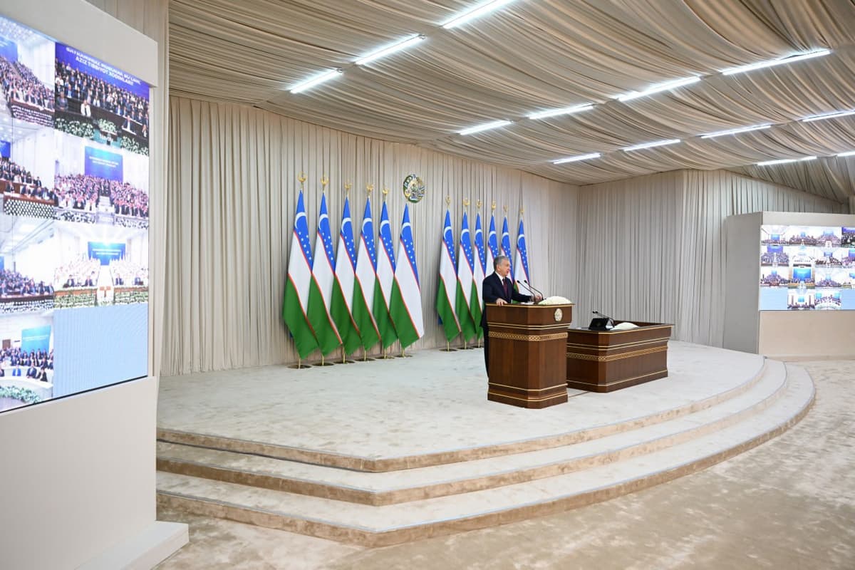 Prezident tibbiyot xodimlariga qo‘shimcha rag‘batlar e’lon qildi