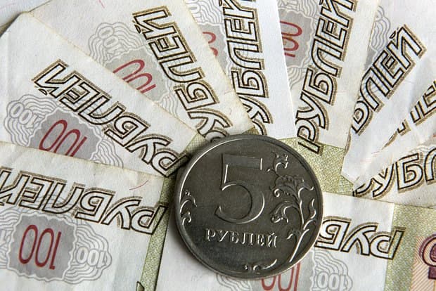 Россиядан нақд рубл олиб чиқишга янги чекловлар жорий этилди