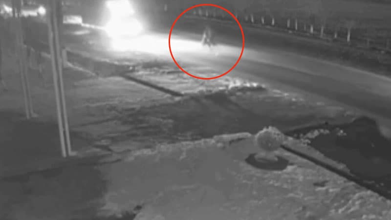 В Самарканде велосипедист погиб под колесами двух транспортных средств