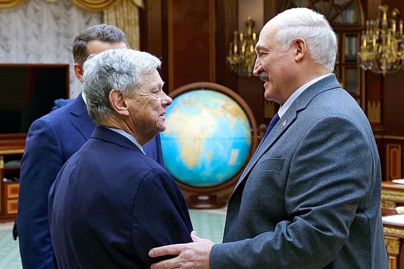Lukashenko 250 nafar siyosiy mahbusni ozod qildi