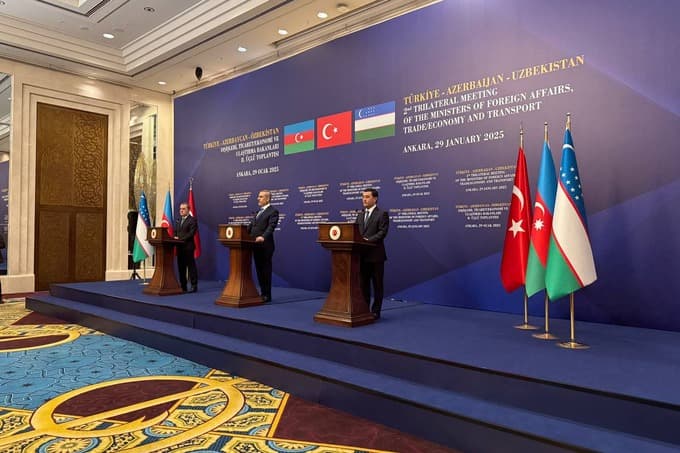 Uzbekistan, Azerbaijan, and Türkiye sign declaration on combating sovereignty threats and enhancing transport links